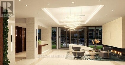 715 Davis Dr in Newmarket, ON - Building Photo - Building Photo