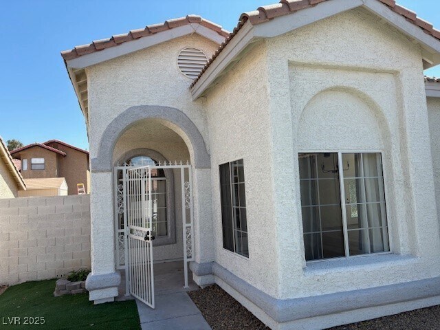 6413 Morley Ave in Las Vegas, NV - Building Photo - Building Photo