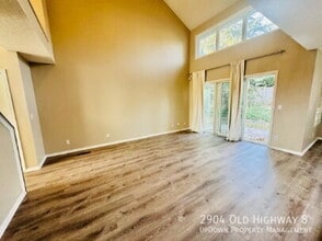 2904 Old Hwy 8 in St. Anthony, MN - Building Photo - Building Photo