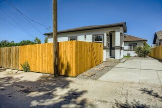 125 S Lowell Blvd-Unit -125 S Lowell Unit B in Denver, CO - Building Photo - Building Photo