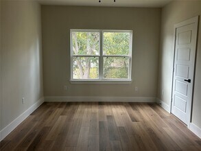 5712 Harbrook Dr in Houston, TX - Building Photo - Building Photo