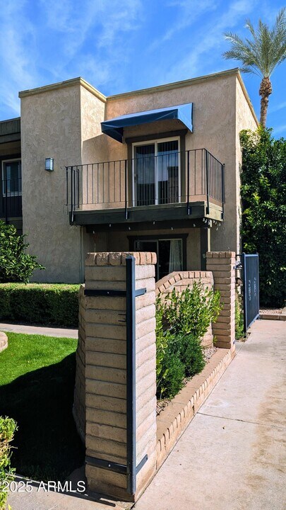 2228 E Campbell Ave in Phoenix, AZ - Building Photo