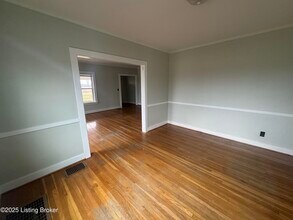 2167 Eminence in Shelbyville, KY - Building Photo - Building Photo