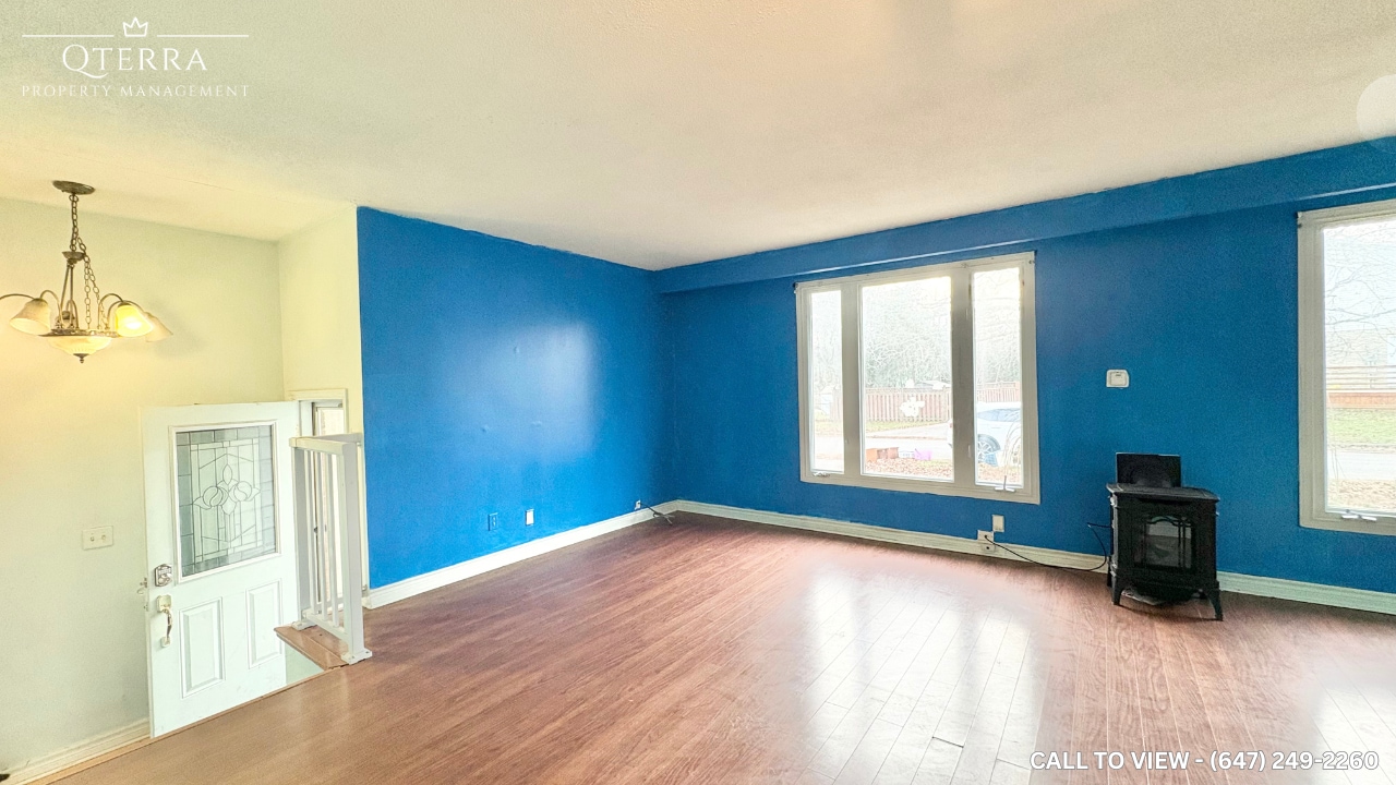 104 Capreol Crt in Oshawa, ON - Building Photo