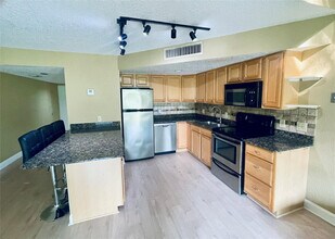 57 Deer Creek Rd in Deerfield Beach, FL - Building Photo - Building Photo