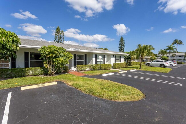 2331 Croton Ln in Delray Beach, FL - Foto de edificio - Building Photo