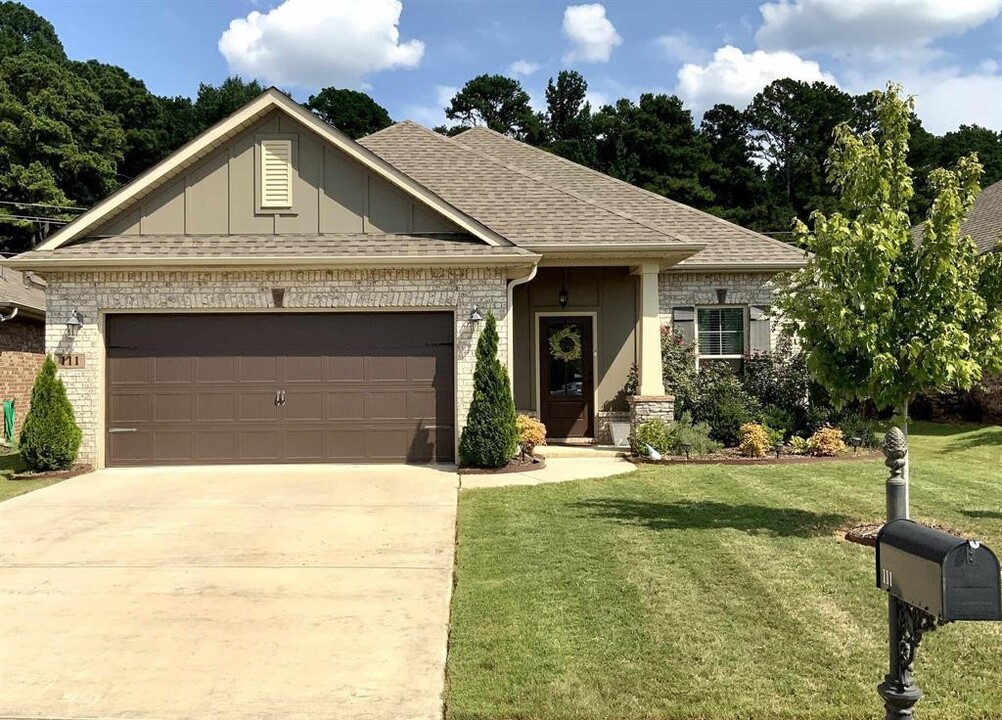 111 Creek Gravel Dr in Madison, AL - Building Photo