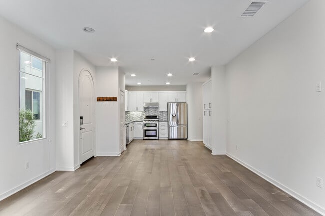 property at 5533 Palm Dr