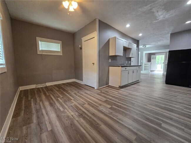 638 Fern St in Akron, OH - Building Photo - Building Photo