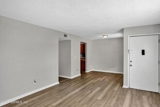 473 Bentwood Ln in Orange Park, FL - Building Photo - Building Photo