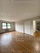 259 Reynolds Terrace in Orange, NJ - Building Photo - Building Photo