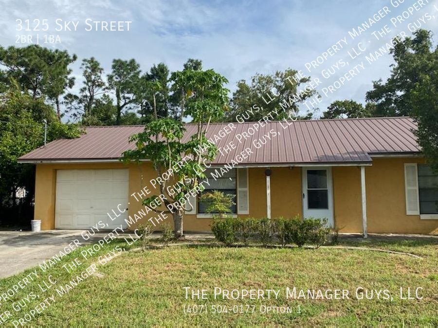 3125 Sky St in Deltona, FL - Building Photo