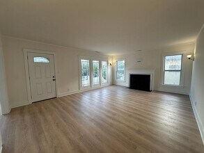 417 Montgomery St in Santa Barbara, CA - Building Photo - Building Photo