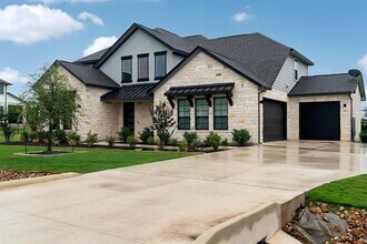209 Northcrest Dr in Liberty Hill, TX - Building Photo - Building Photo