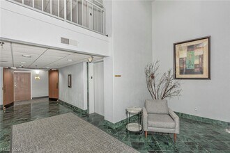 26101 Village Ln in Beachwood, OH - Building Photo - Building Photo