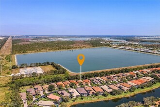 12595 Grandezza Cir in Estero, FL - Foto de edificio - Building Photo