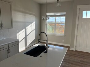 4176 Trapper Lake Dr in Loveland, CO - Foto de edificio - Building Photo