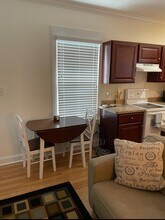 326 E 45th St, Unit 1 in Savannah, GA - Building Photo - Building Photo