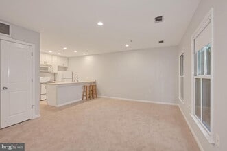 648 C St NE in Washington, DC - Building Photo - Building Photo