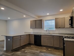 146 Robert Cir in Lebanon, PA - Foto de edificio - Building Photo