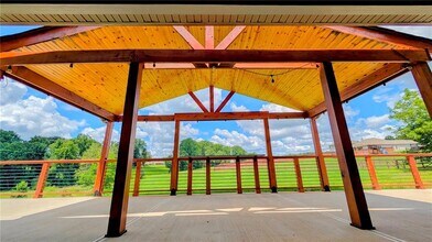 6055 Creekside View Ln in Clermont, GA - Building Photo - Building Photo