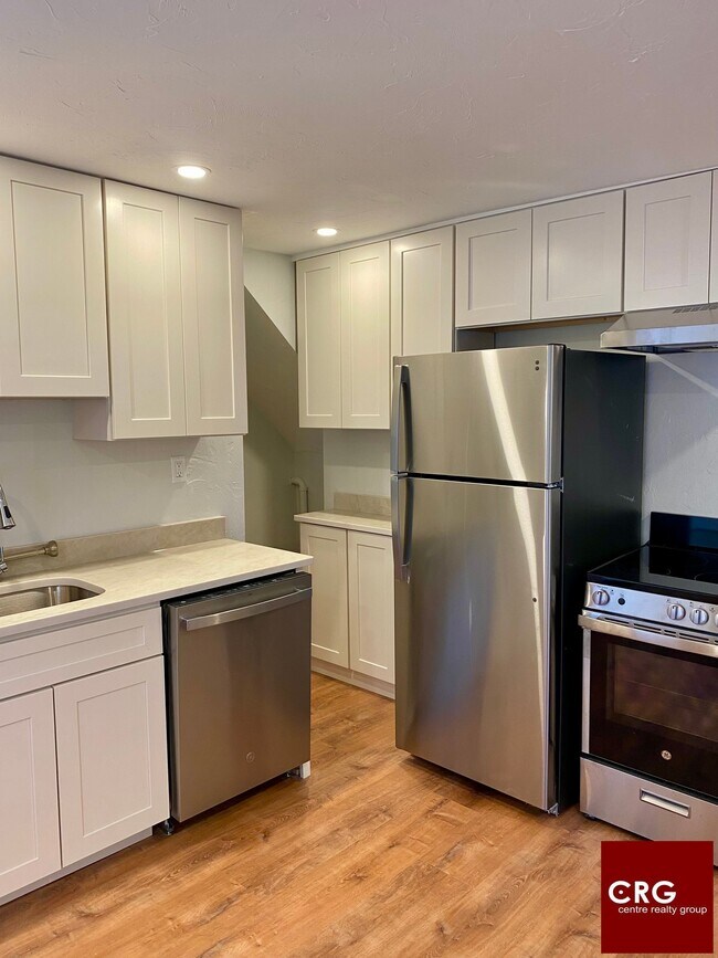 property at 975 Chestnut St