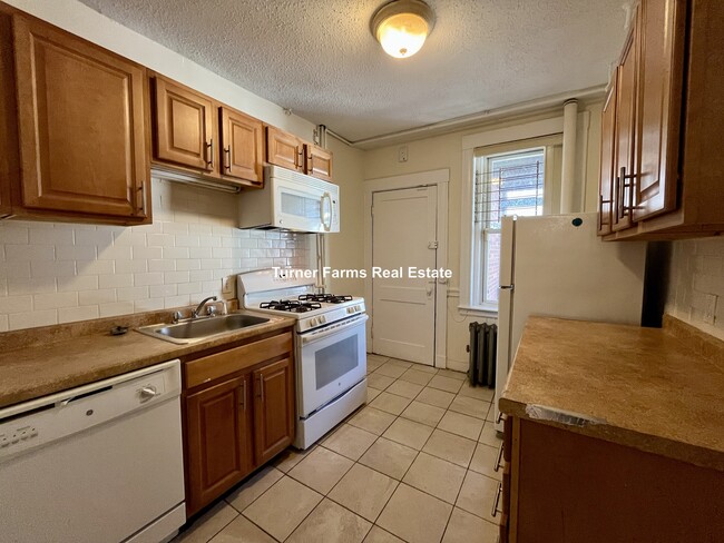 15 Barrows St, Unit 3