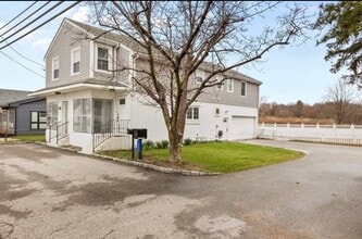 1550 Fall River Ave, Unit 1st floor in Seekonk, MA - Building Photo - Building Photo