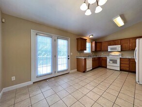 4127 Oakstone Ln in Knoxville, TN - Building Photo - Building Photo