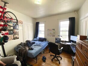 55 Hillside St, Unit 2 in Boston, MA - Foto de edificio - Building Photo