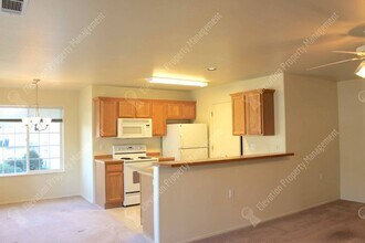 775 NE Savannah Dr in Bend, OR - Building Photo - Building Photo