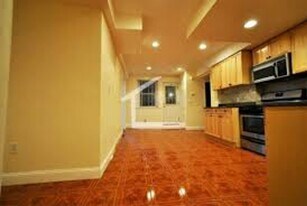 185 Winthrop Rd in Brookline, MA - Building Photo