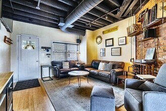 4784 Sciota St in Pittsburgh, PA - Foto de edificio - Building Photo