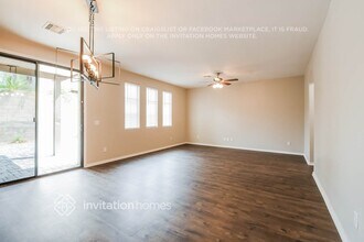 2370 W Sleepy Ranch Rd in Phoenix, AZ - Foto de edificio - Building Photo