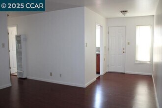 4208 Nevin Ave in Richmond, CA - Foto de edificio - Building Photo