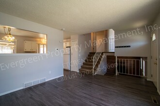 4337 Hummingbird Dr in Fort Collins, CO - Building Photo - Building Photo