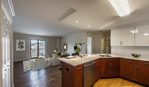 1321 Worcester Rd in Framingham, MA - Building Photo