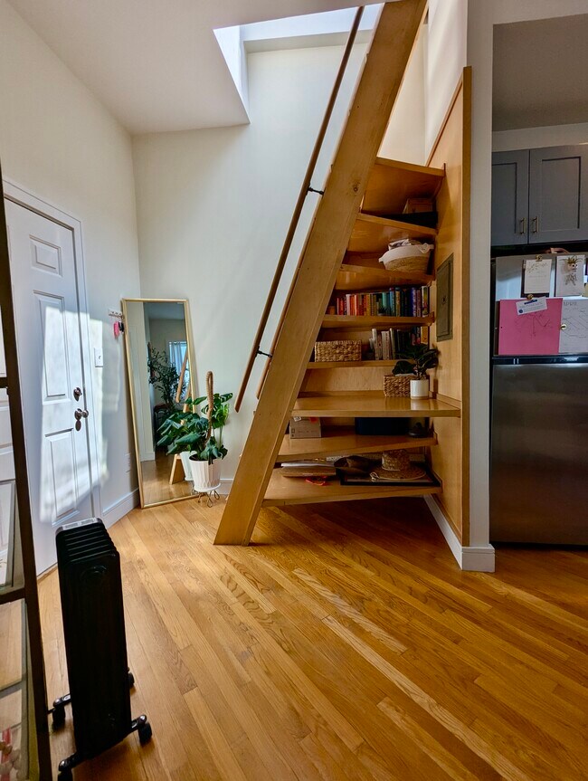 39 Thomas Park, Unit 39 Thomas Park in Boston, MA - Building Photo - Building Photo