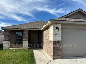 6904 Athens St in Timbercreek Canyon, TX - Building Photo