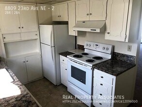 8809 23rd Ave NE in Seattle, WA - Building Photo - Building Photo