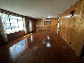 421 Corvet St in Fort Walton Beach, FL - Building Photo - Building Photo