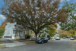 23 Woodland St, Unit 25 Woodland 3 in New Haven, CT - Building Photo