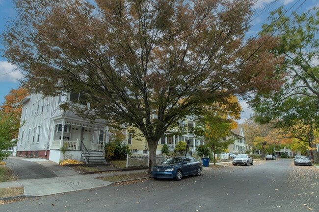 23 Woodland St, Unit 25 Woodland 3