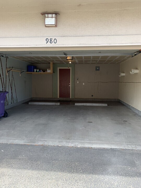 980 S Locust St in Denver, CO - Building Photo