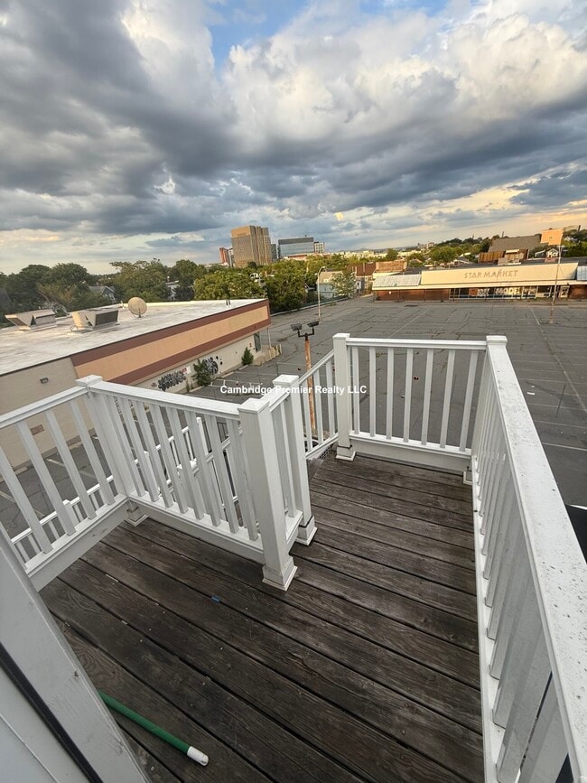 property at 9 Temple St