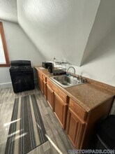 3 Chamblet St, Unit 3 in Boston, MA - Foto de edificio - Building Photo