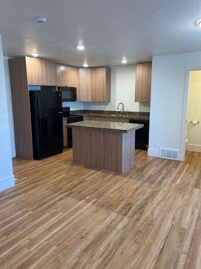 property at 422 Cheyenne Dr