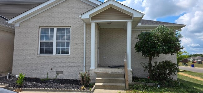 285 Creekwood Ave, Unit D