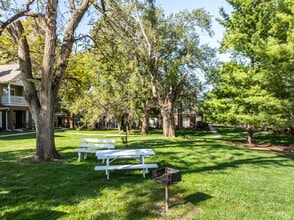 Centennial Park Apartments in Overland Park, KS - Building Photo - Building Photo