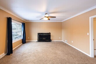 134 E 2nd S in Rexburg, ID - Foto de edificio - Building Photo